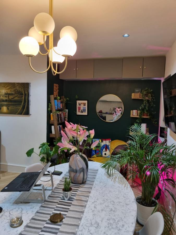 Bright Spacious Apartment In The Park Londra Esterno foto